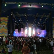 Groove in The Moo Stage LED Screen Video Wall