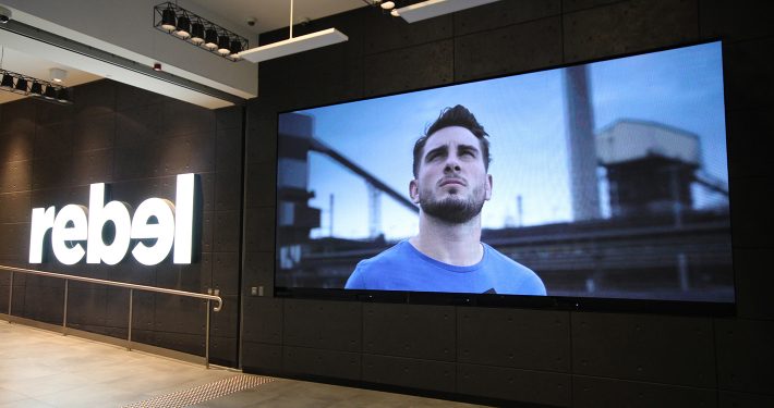Rebel Sports Indoor Billboard LED Screen Digital Advertising